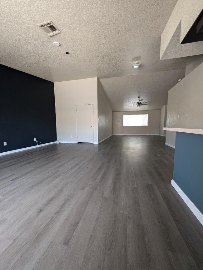 Building Photo - 11287 E 26th St