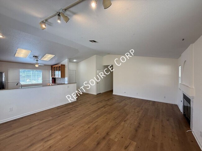 Building Photo - 40333 Argyle Ln