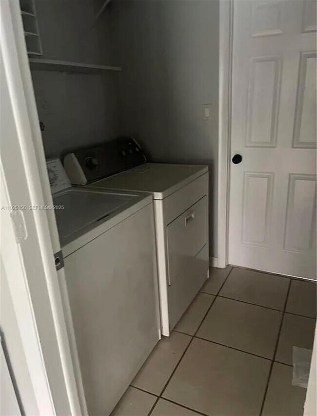 Building Photo - 10324 NW 3 St