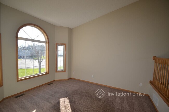 Building Photo - 7151 148th Ln NW