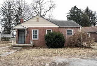 Building Photo - Cozy 1-Bedroom Gem in Indianapolis with Spacious Living – 750 Sq Ft!