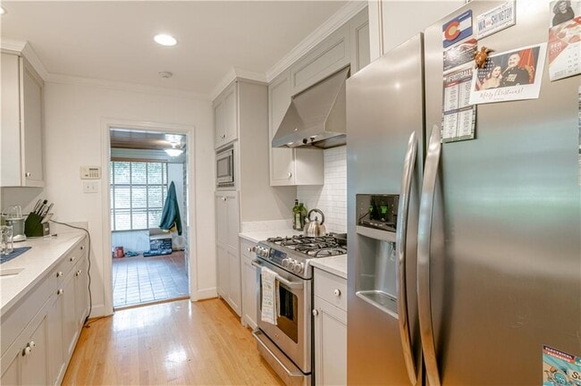 Building Photo - 324 Dalewood Dr