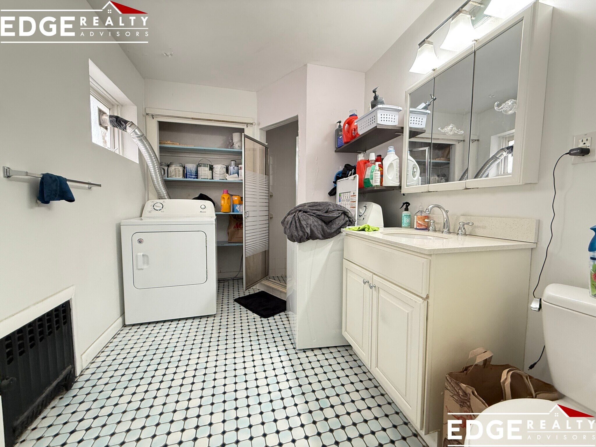 Building Photo - 35 Saint Paul St