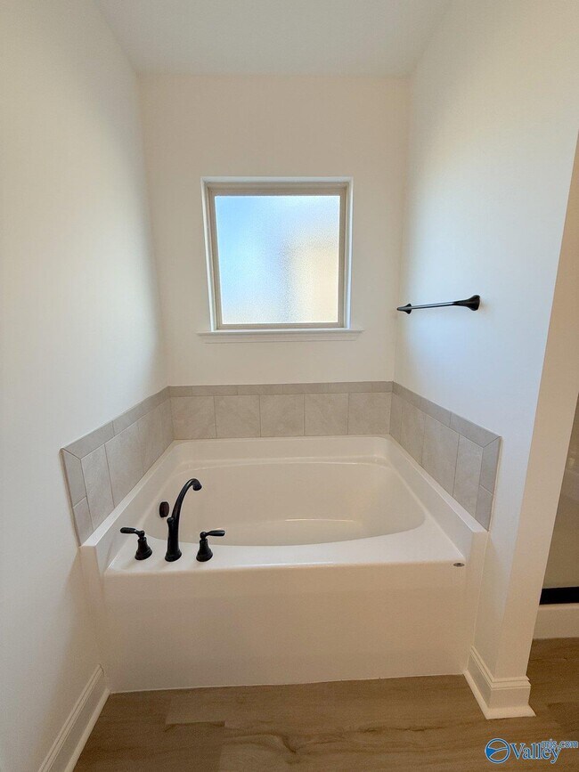 Building Photo - 24057 Quints Dr