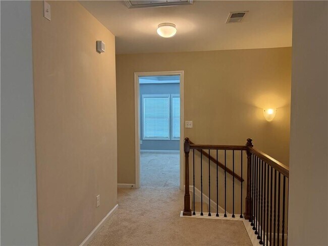 Building Photo - 3487 New Fawn Ln