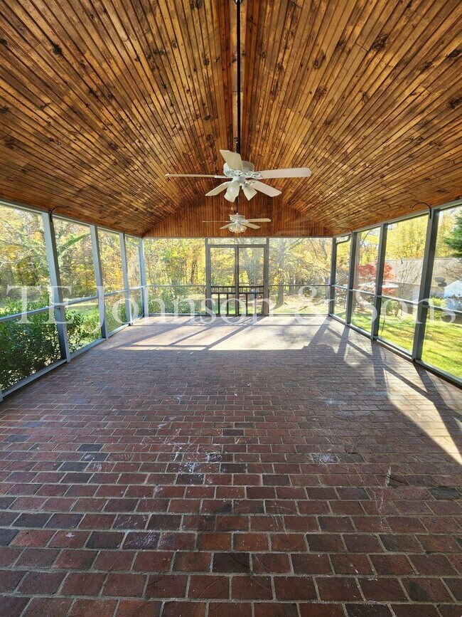 Building Photo - Charming 3-Bedroom Home with Rocking Chair Porch and Screened Back Patio