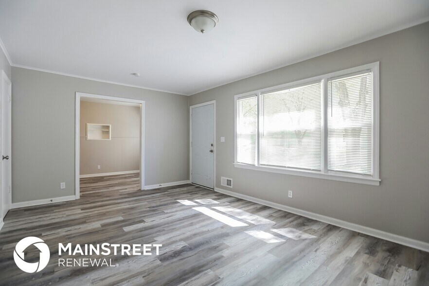 Building Photo - 10002 Wheeling Ave