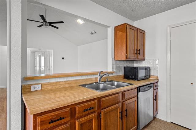 Building Photo - 2302 Carol Good Ln