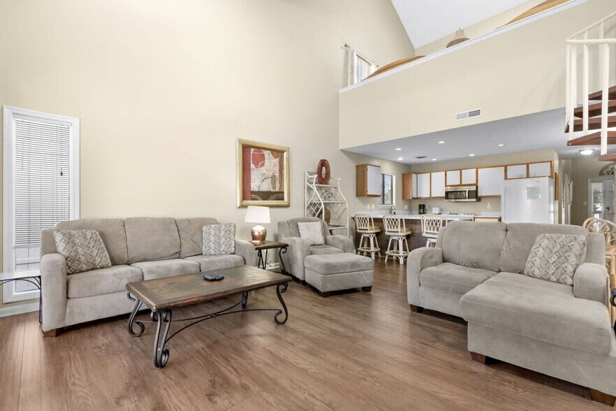 Building Photo - 1908 Hwy 17 S