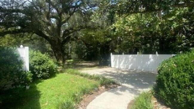 Building Photo - 4357 Maylor Rd