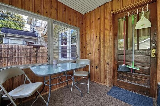 Building Photo - Fantastic 2bd/1ba home! Coming soon!