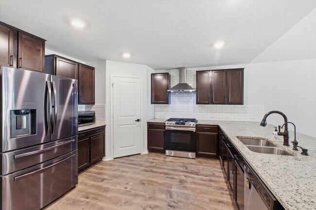 Building Photo - The Perfect Blend of Comfort and Community in Bulverde