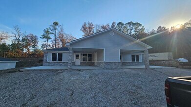Building Photo - 211B White Eagle