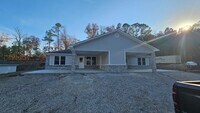 Building Photo - 211B White Eagle