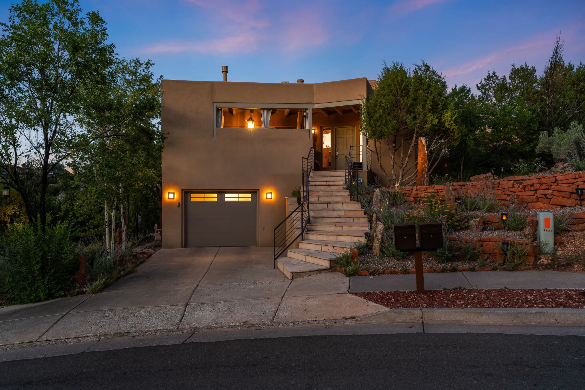 Building Photo - 2132 Ridgeview Cir
