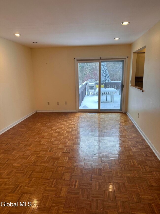 Building Photo - 46 Velina Dr