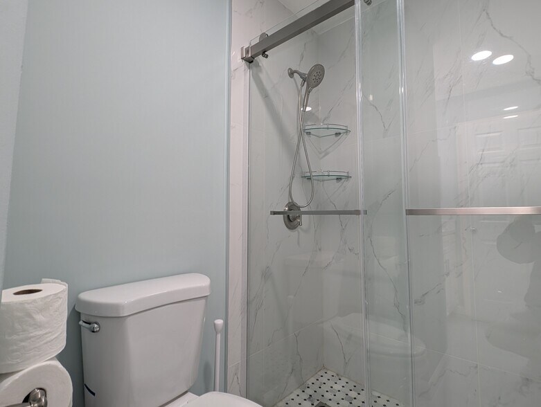 Building Photo - 111 Harvard Cir