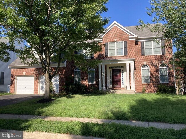 Building Photo - 564 Woodruff Ln
