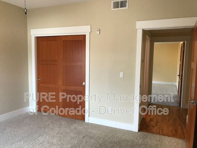 Building Photo - 1080 E 13th Ave