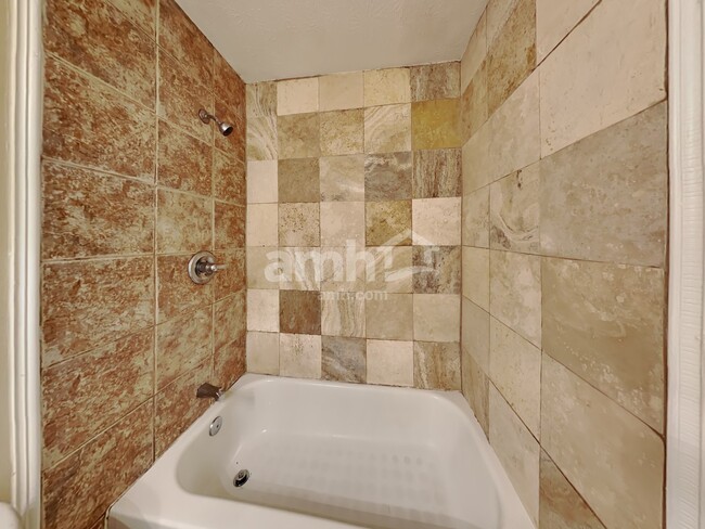 Building Photo - 5157 Parkview Ct SW