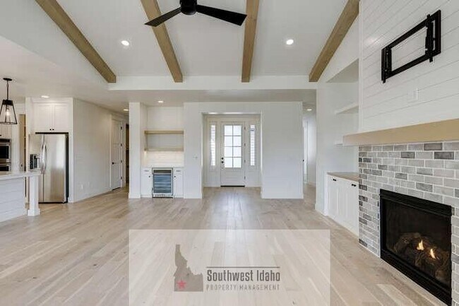 Building Photo - 7655 W Meltwater Ln