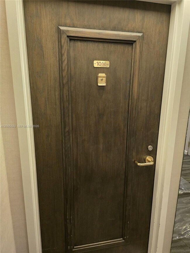 Building Photo - 3610 Yacht Club Dr