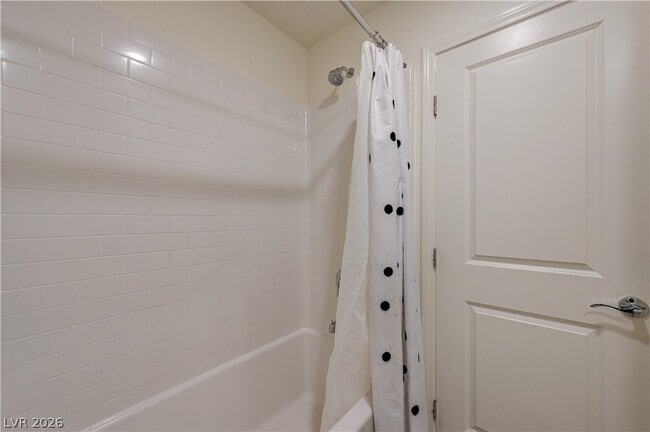 Building Photo - 386 Larksong Ave