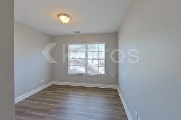 Building Photo - 807 Ferguson Ln