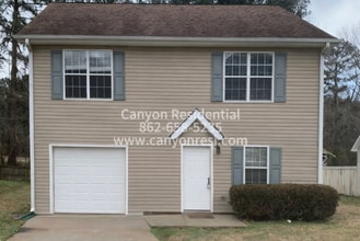 Building Photo - 125 Bay Ct Dr