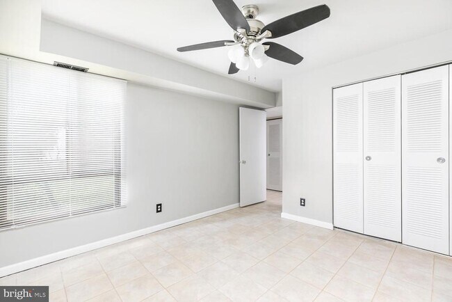 Building Photo - 7802 Dassett Ct