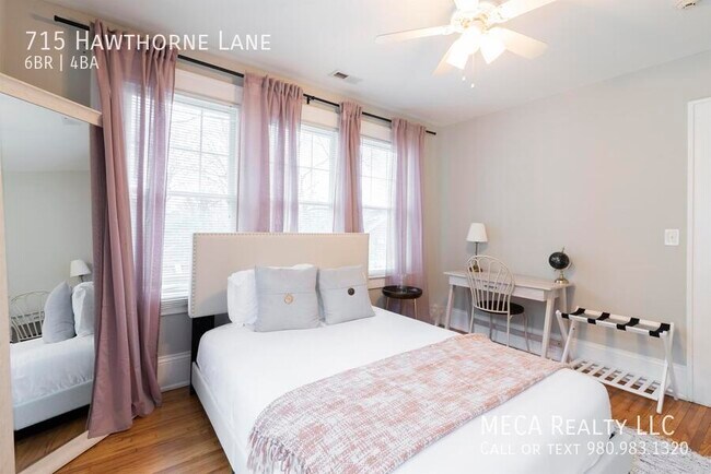 Building Photo - 715 Hawthorne Ln