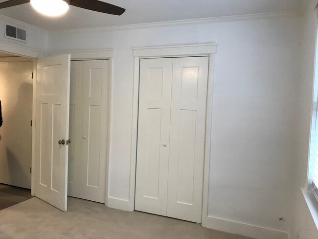 Building Photo - 117W-117 Wentworth Street