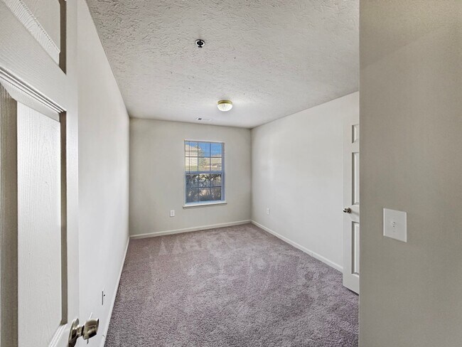 Building Photo - 19364 Chelsey Dr