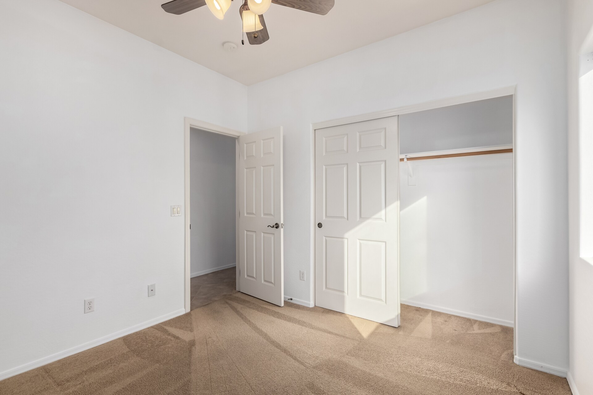 Building Photo - 7402 N 88th Ln