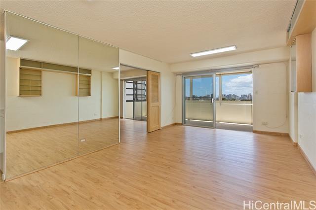 Building Photo - 3350 Sierra Dr