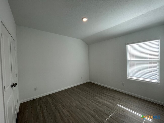 Building Photo - 414 Fairy Duster Dr