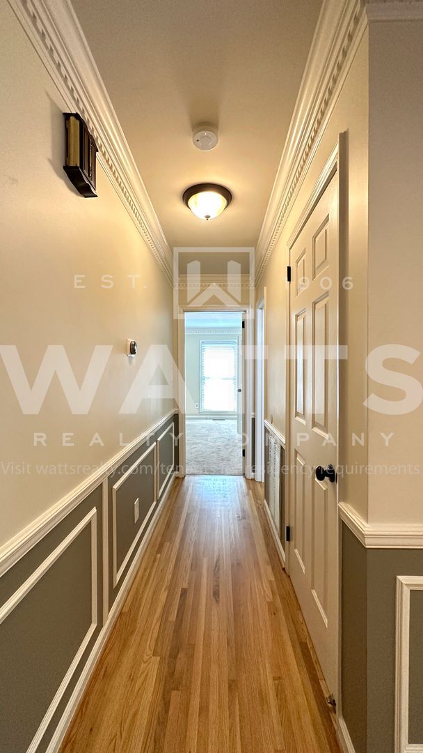 Building Photo - 4 Bedroom, 4.5 Bath Home in Heart of Hoover