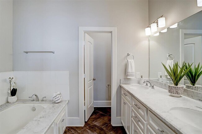 Building Photo - 2020 McGowen St