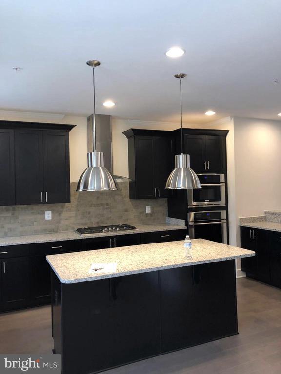 Primary Photo - 177 Green Poplar Loop