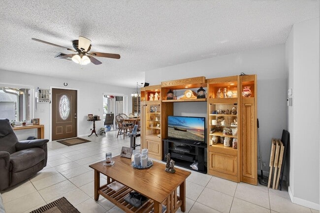 Building Photo - 3451 Americo Dr