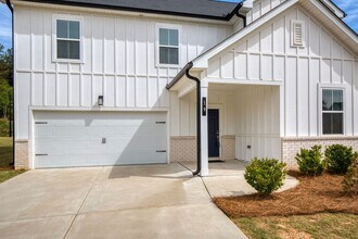 Building Photo - Minutes to Downtown Dawsonville, Rock Creek Park & More—Welcome Home