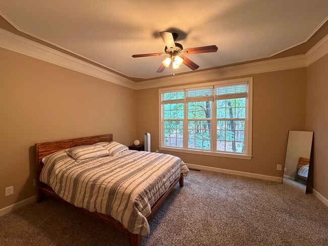 Building Photo - Carolina Lakes Gated Community!!