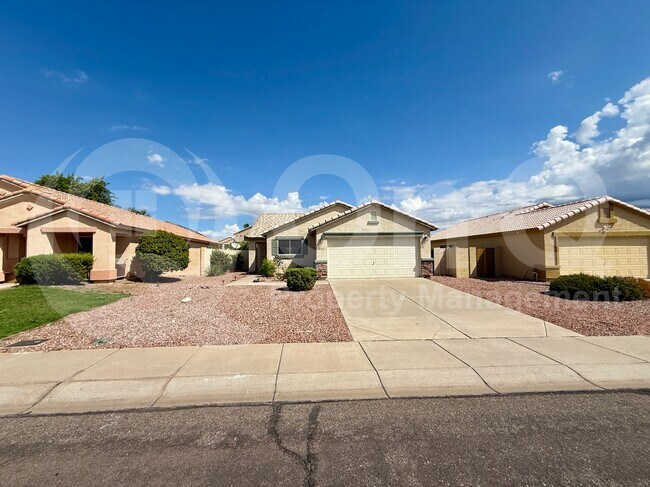 Primary Photo - 15444 W Banff Ln