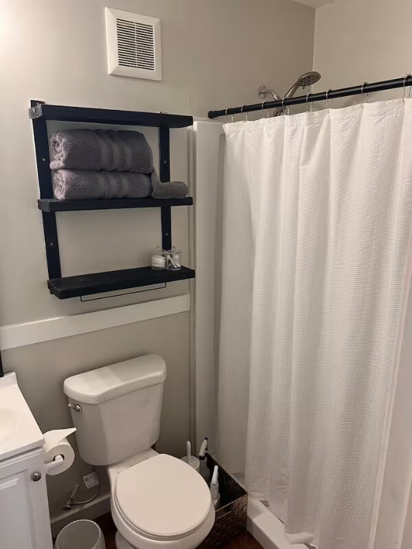 Building Photo - 6362 Valhalla Dr