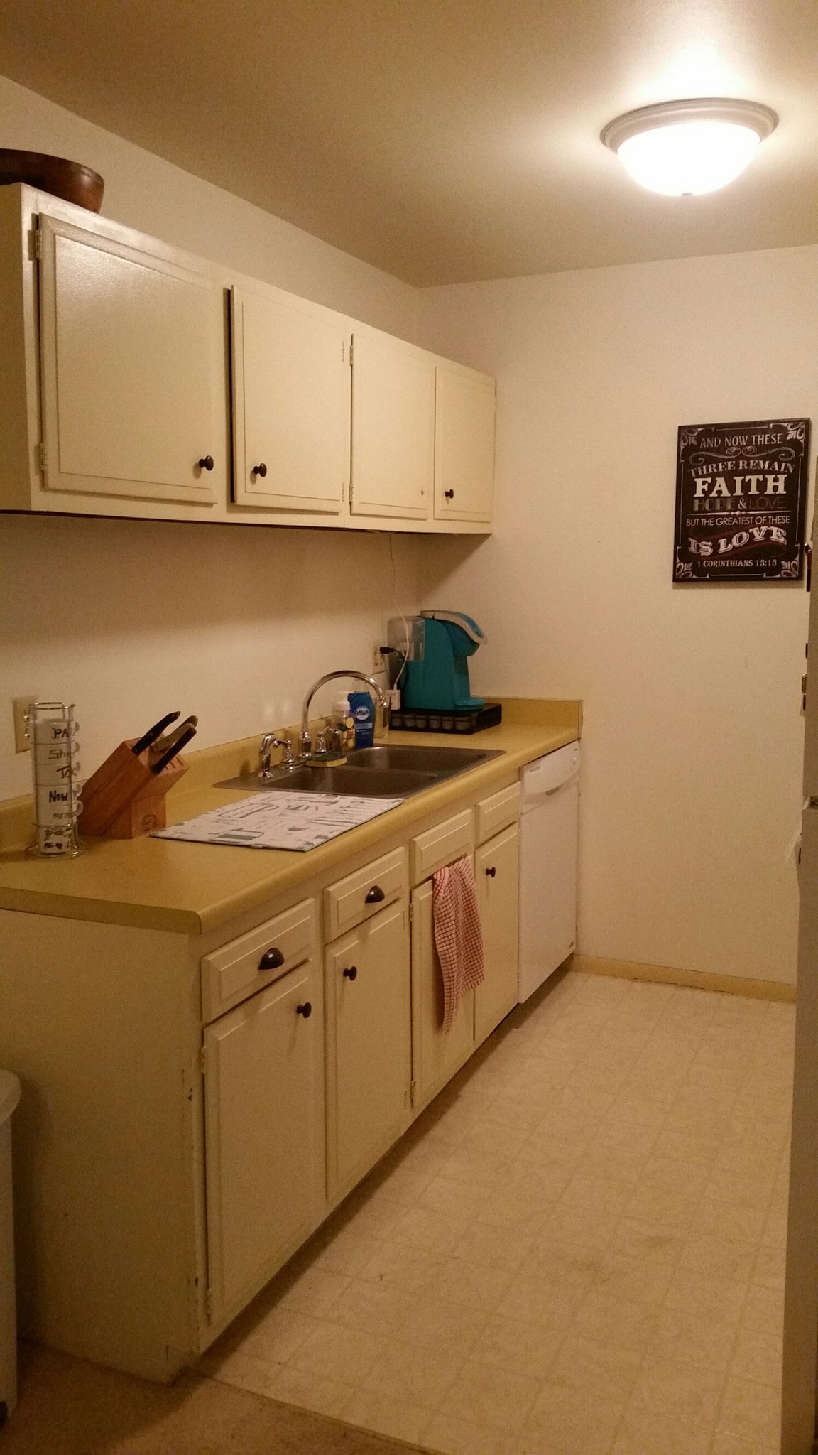 Building Photo - 204 Williamsburg Dr