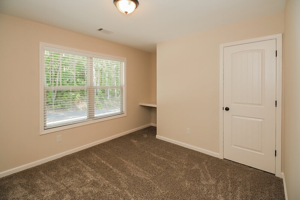 Building Photo - 1025 West Ave