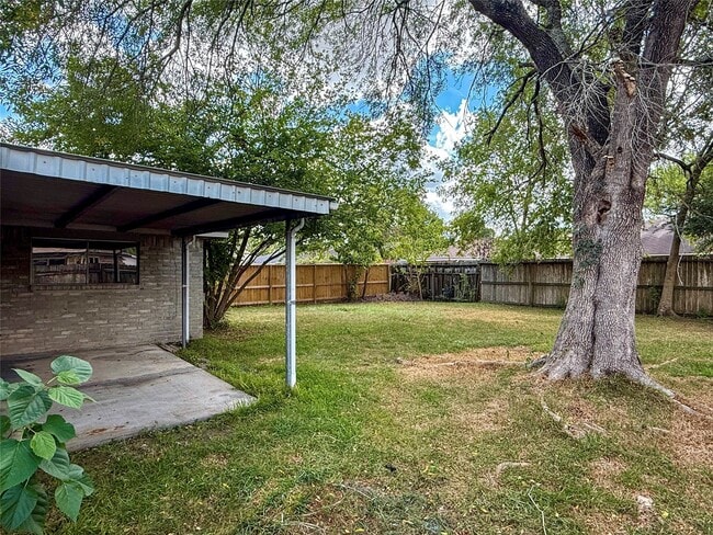 Building Photo - 3507 Almondwood Dr