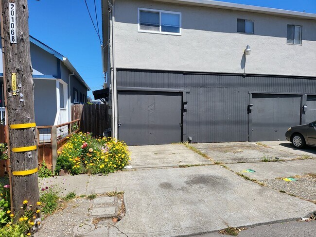 Primary Photo - 418 C St