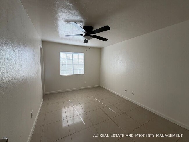 Building Photo - 6723 W Encanto Blvd