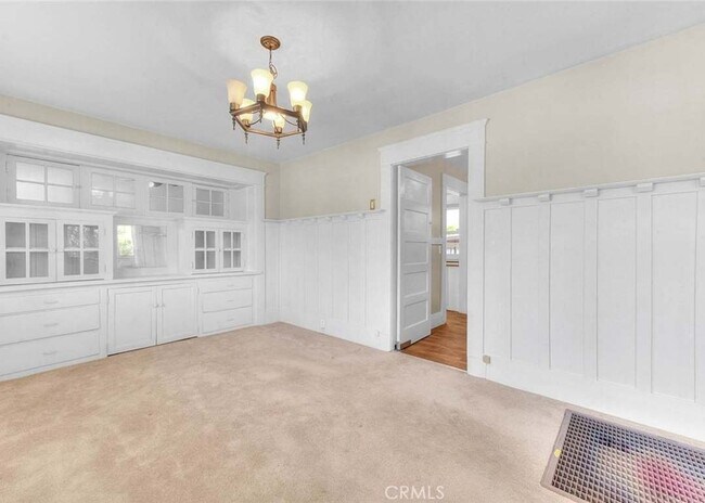 Building Photo - 563 Claremont Pl